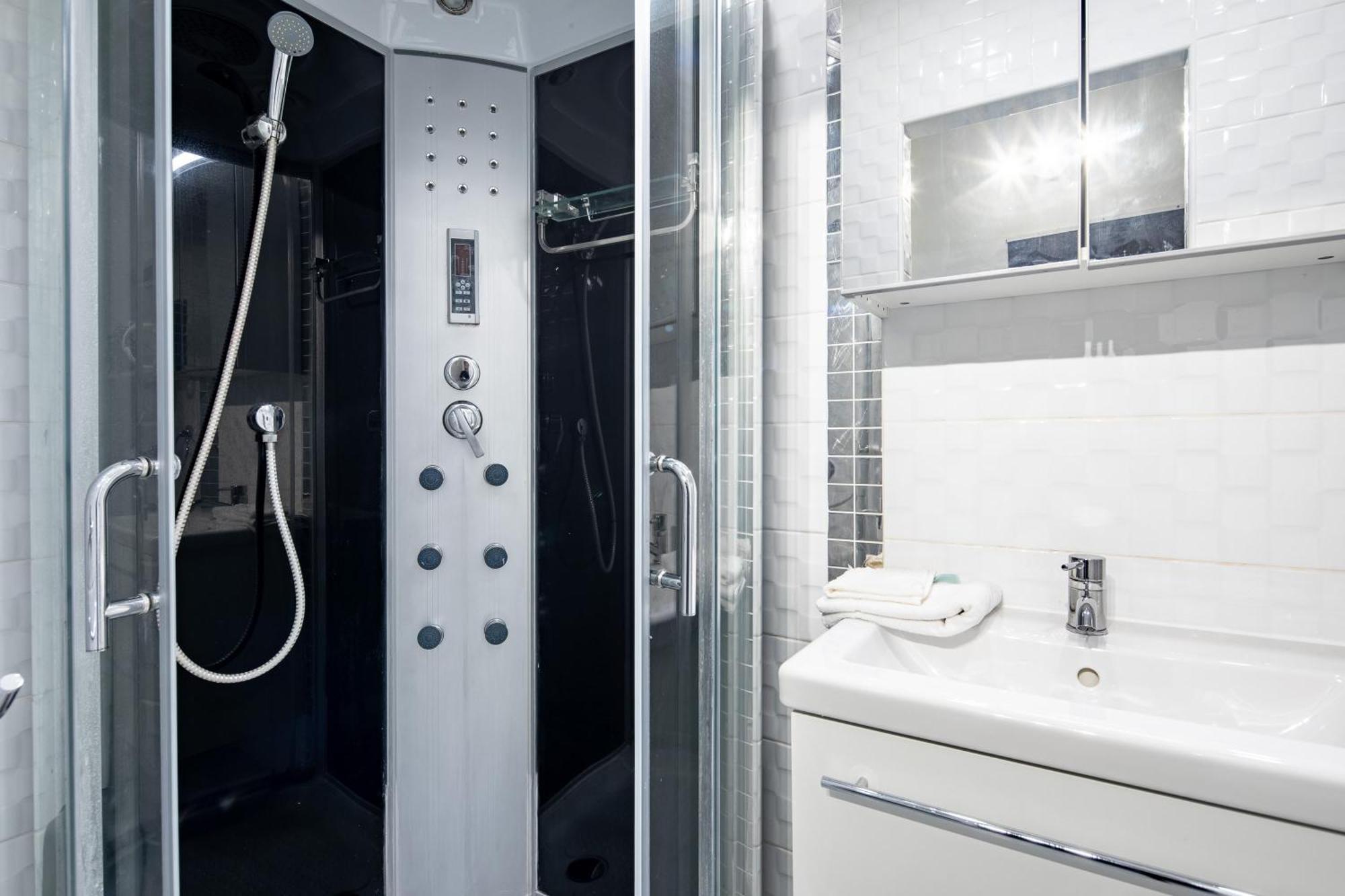 Apartment Free Parking - - Quiet