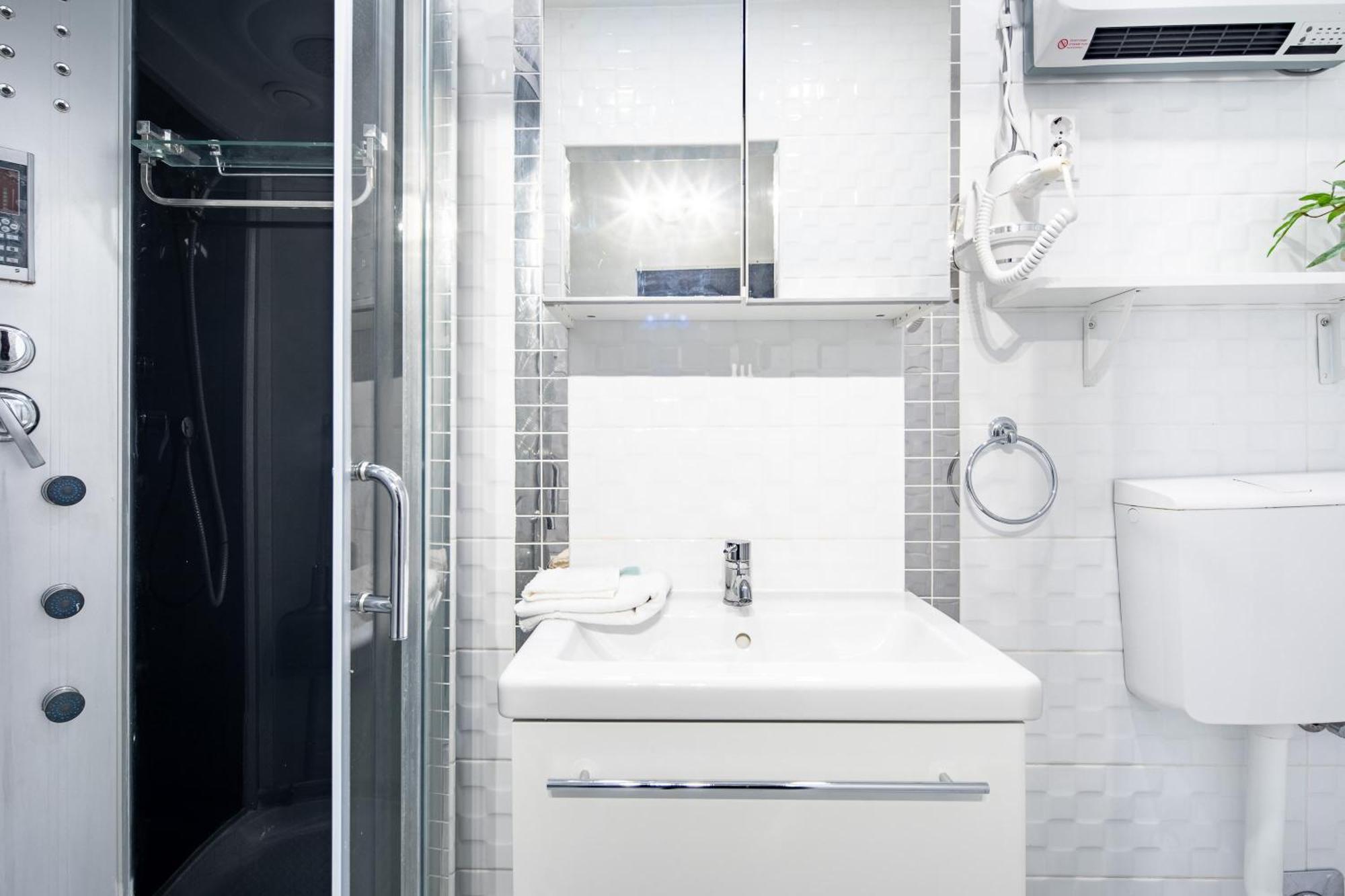 Apartment Free Parking - - Quiet *