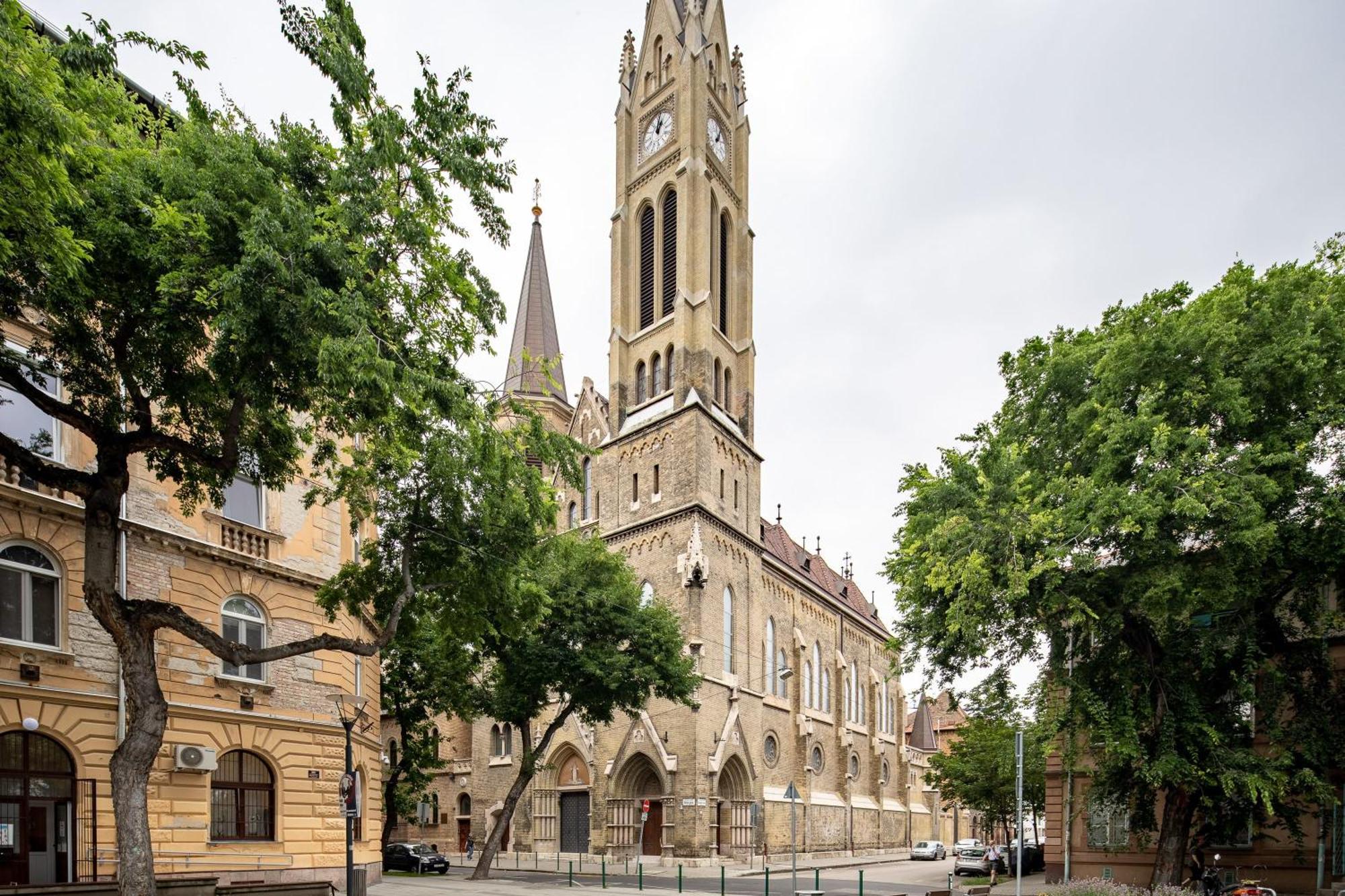 Free Parking - - Quiet Apartment Budapest