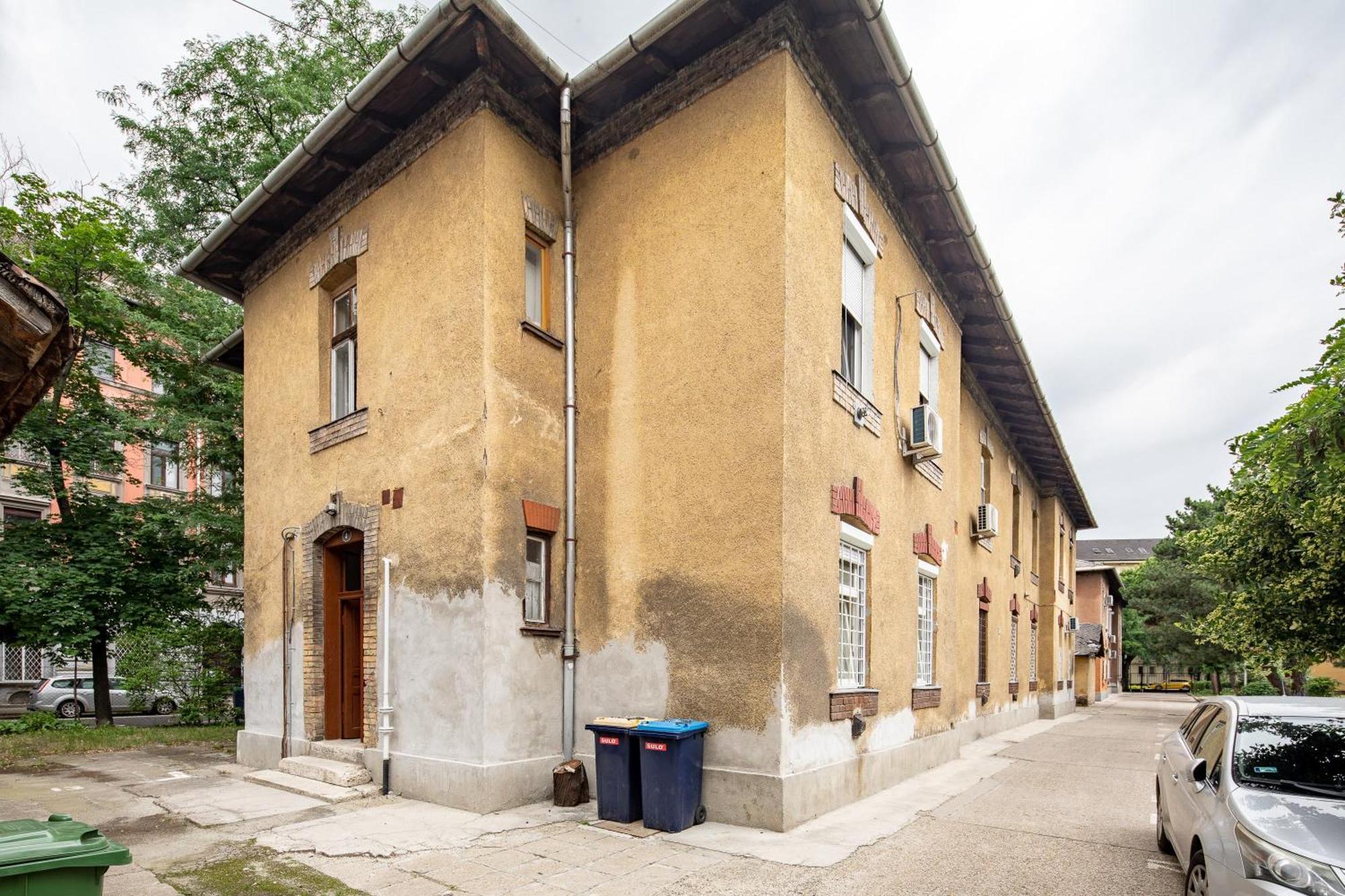 Free Parking - - Quiet Apartment Budapest